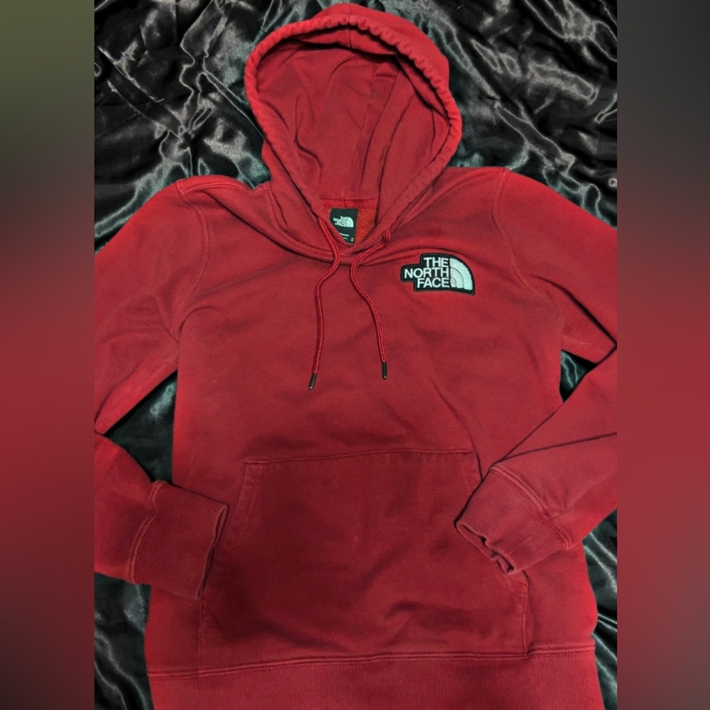 Women’s North Face Hoodie